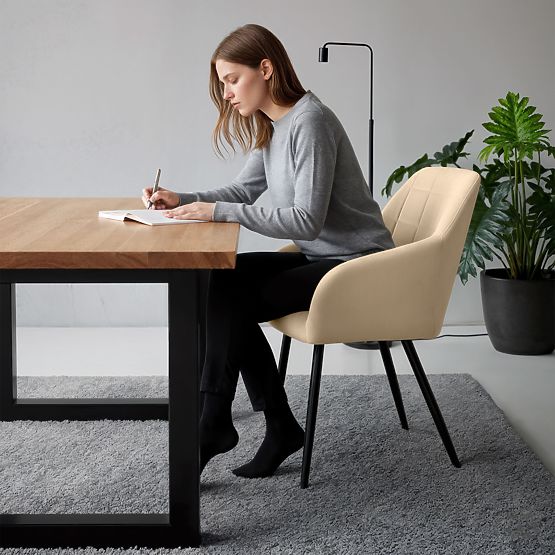 6x Oblazinjeni stol s kvadratnim prešitjem Bež LUXANO Črne noge