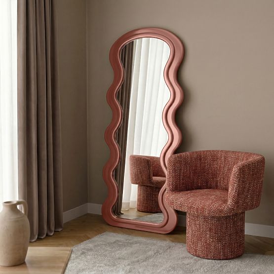 Dekorativno viseče ogledalo v lesenem okvirju Vale 177x75 cm, valovito, organska oblika, mocha mo
