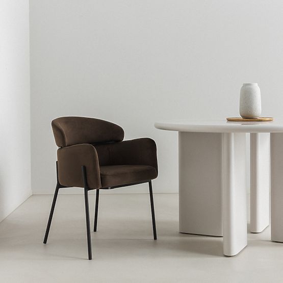 Jedilni stol Granda, čokoladna/espresso, žamet