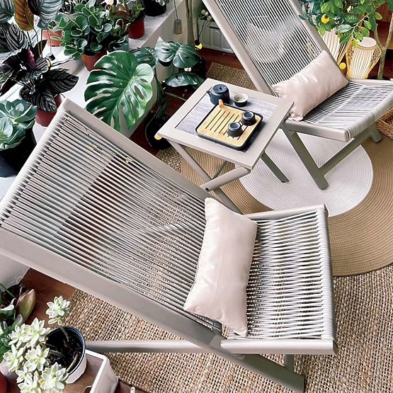 Komplet terasnega pohištva CHILL SAND ležalniki in miza