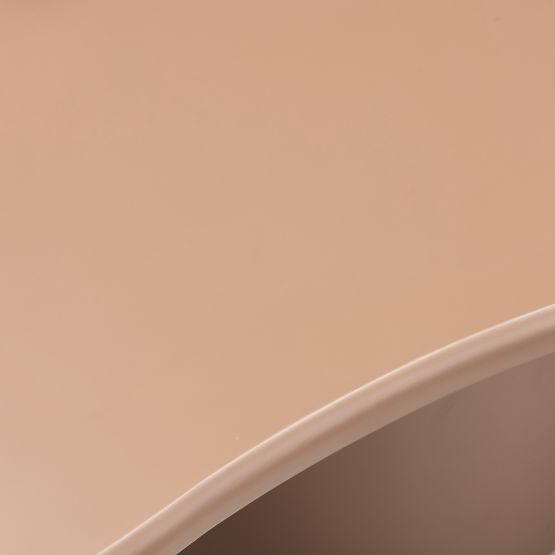 Konferenčna miza Monaco cimetna, mat, zaobljene oblike