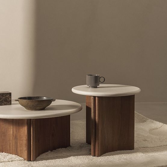 Konferenčna mizica Marlo 80 cm, kremno bela/oreh, mikrocement