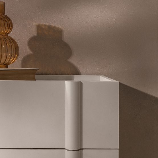 Nočna omarica Moss kašmir, zaobljena