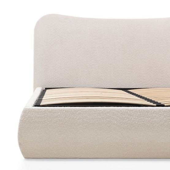 Oblazinjena postelja Derry 140x200 cm, z letvami in shranjevalnim prostorom, zaobljena, bež