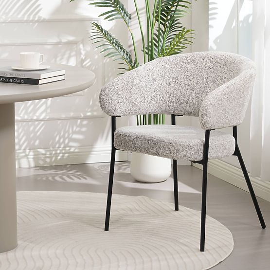 Oblazinjeni stol Lamu, bež melange/črne noge