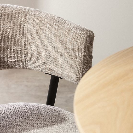 Oblazinjeni stol Rosario bež/črne noge