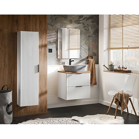 Ogledalo brez okvirja