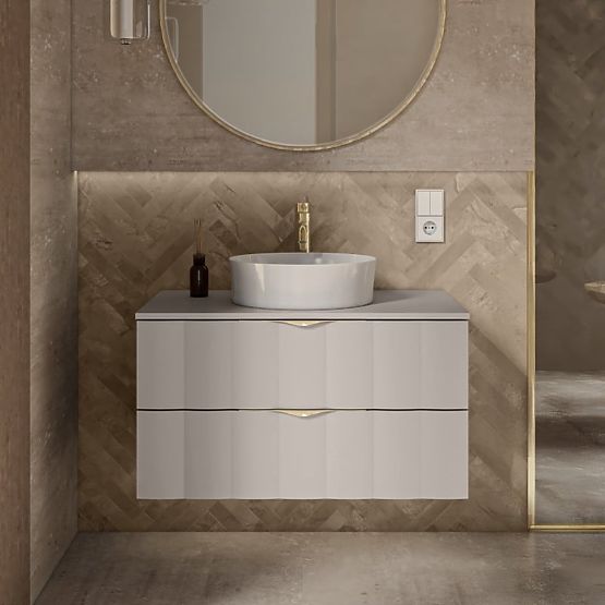 Omarica pod umivalnik Omi 80 cm, valovit sprednji panel, zlate ročaji, kašmir bež