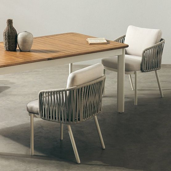 Raztegljiva vrtna miza Porticato 211-300 cm akacijev les FSC, videz tikovine, svetlo bež