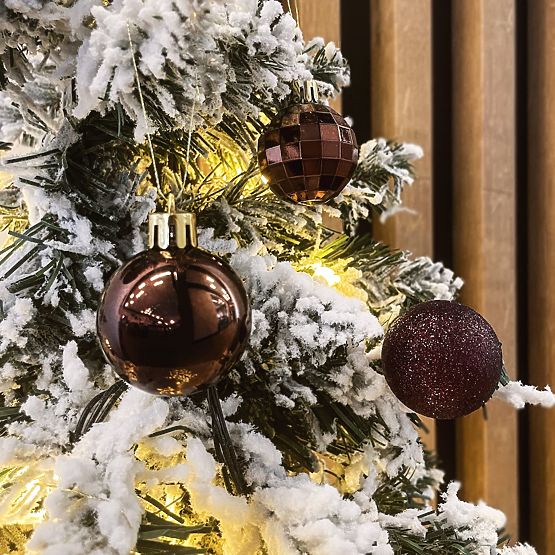 RJAVE BOŽIČNE KROGLE 34 KOSOV SYSD1688-038