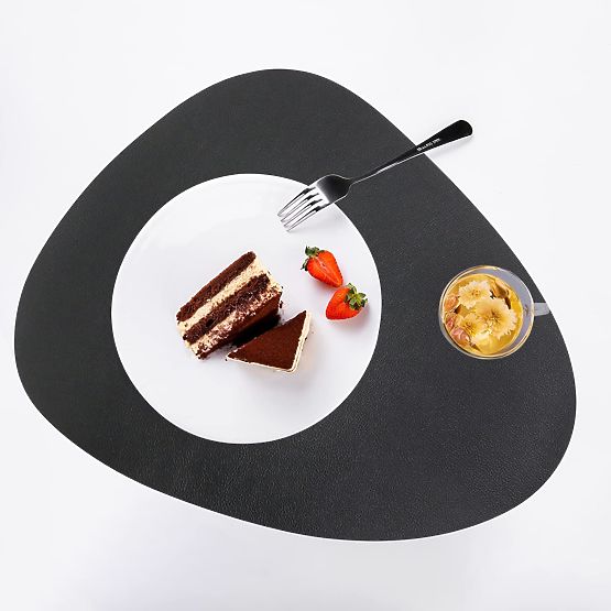 Set 8 podlog za mizo TRIVAL BLACK