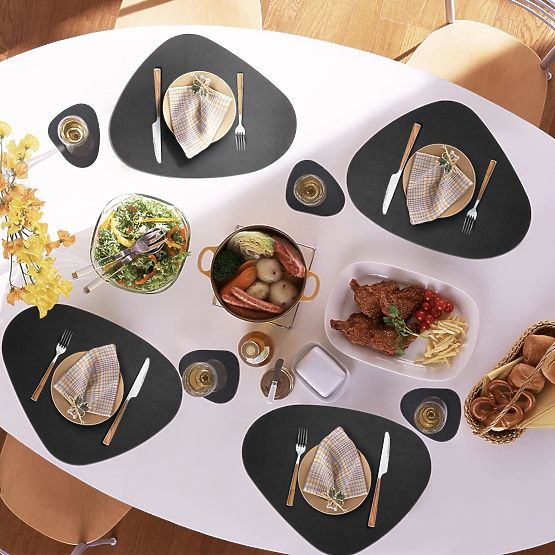 Set 8 podlog za mizo TRIVAL BLACK