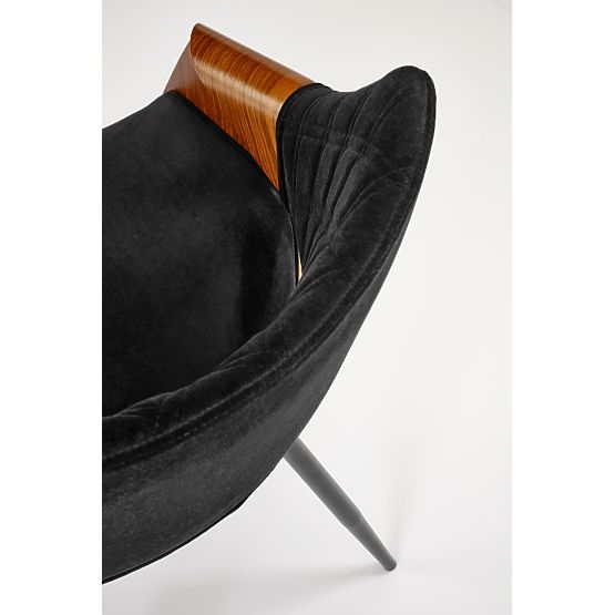 Stol K586, oreh / črna (1p=1ks)