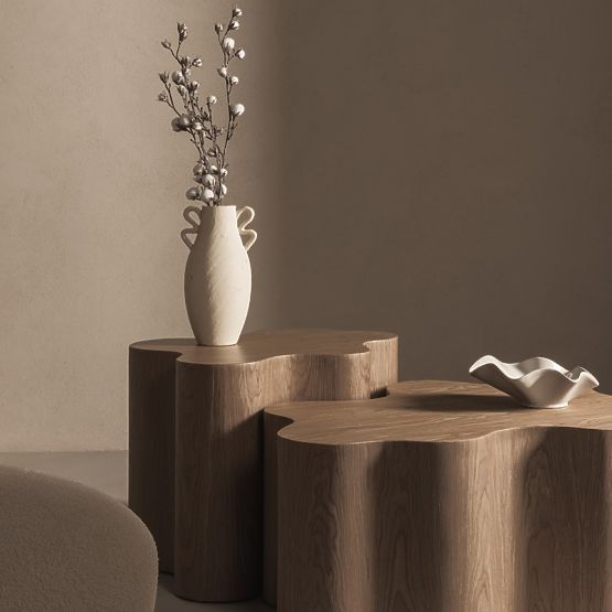 Stranska mizica Cosmo 66 cm, oreh, zaobljene oblike