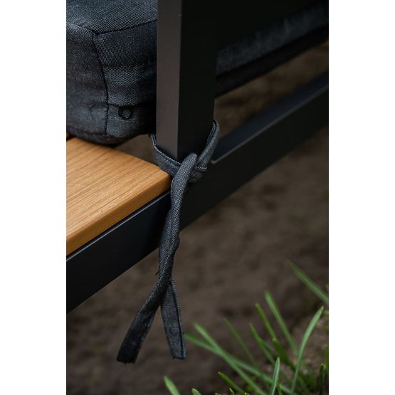 Velik aluminijast kotni set s črno mizo MASSIMO