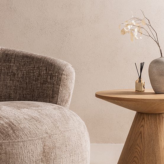 Vrtljiv stol Ambi bež, zaobljene oblike