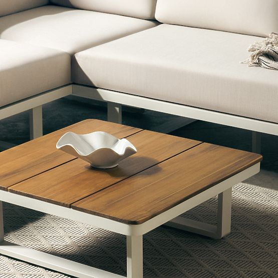 Vrtna kotna sedežna garnitura s klubsko mizico Porticato, akacijev les FSC, videz tikovine, svetlo b