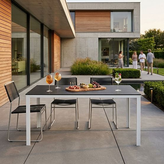 Vrtna miza za 6 oseb 156x78 cm polywood pohištvo za teraso siva bela MultiGarden