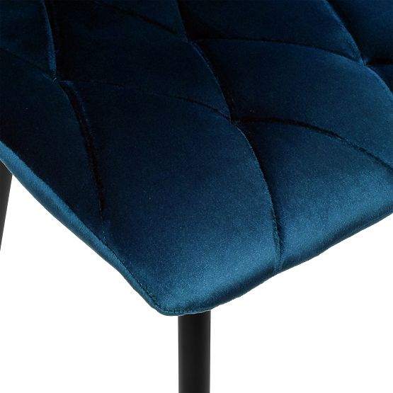 Žametni oblazinjeni stol Madison moder Velvet