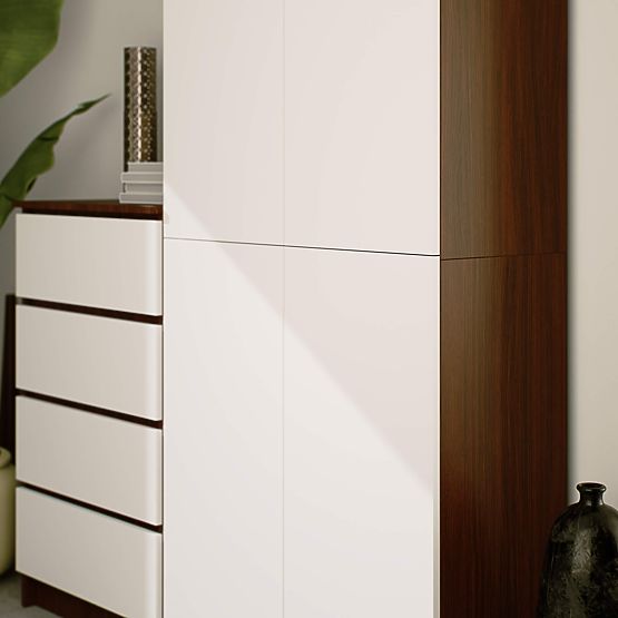 ZAPRTI REGAL R80 2D 8P CLP VENGE / BELA