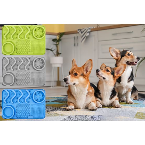 ZELENA LIZALNA PODLOGA ZA UPOČASNITEV HRANE