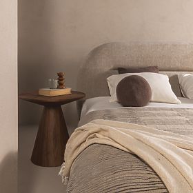 Oblazinjena postelja Luno 140x200 cm, z letvami in shranjevalnim prostorom, svetlo bež, zaobljena