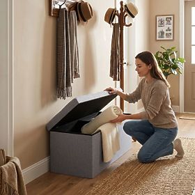 Oblazinjena tabureta 111x38 cm s prostorom za shranjevanje svetlo siva ModernHome, MODERNHOME